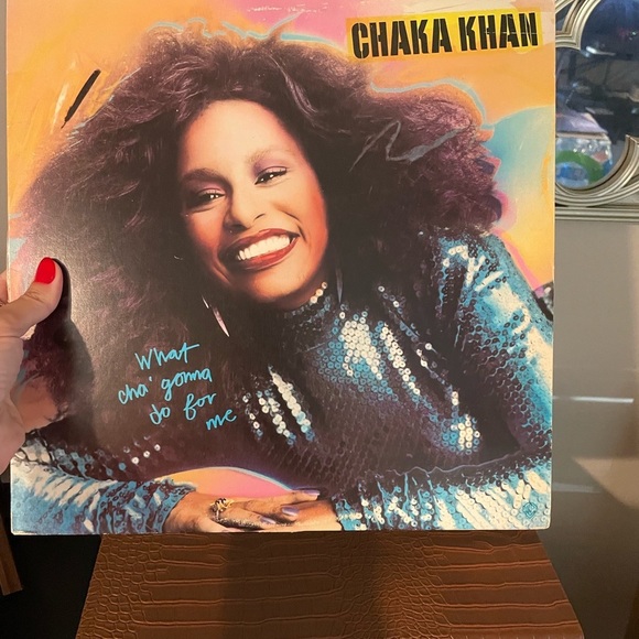 CLOSING SALE! Vynil Record Chaka Khan Signed What Cha’ Gonna Do For Me Album - Picture 3 of 5